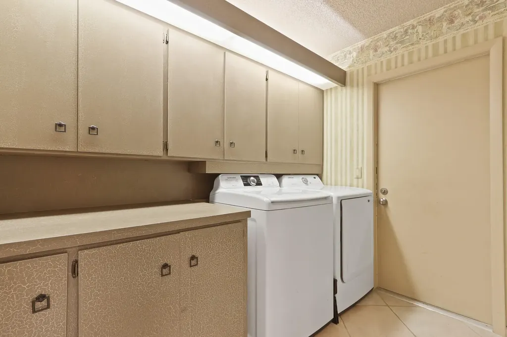 232 E River Park Drive Jupiter FL 33477