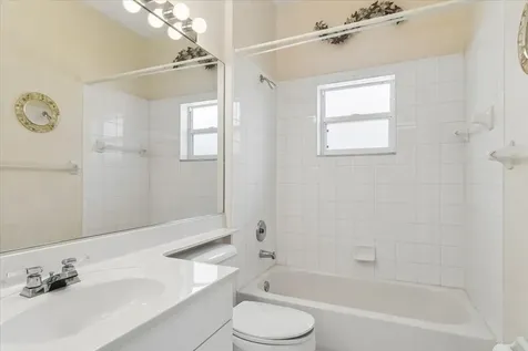 870 NW Sorrento Lane Port St Lucie FL 34986
