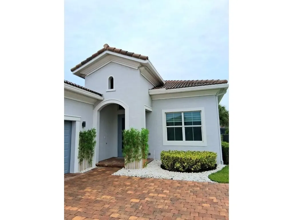 22001 SW Tivolo Way Port St Lucie FL 34986