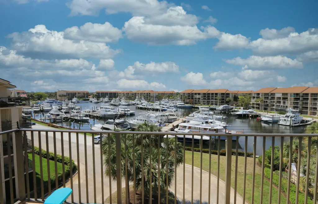 1501 Marina Isle Way Jupiter FL 33477
