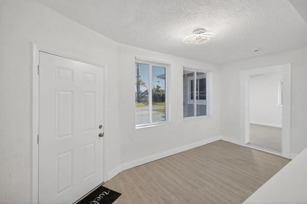 2849 SW 10th Street Fort Lauderdale FL 33312