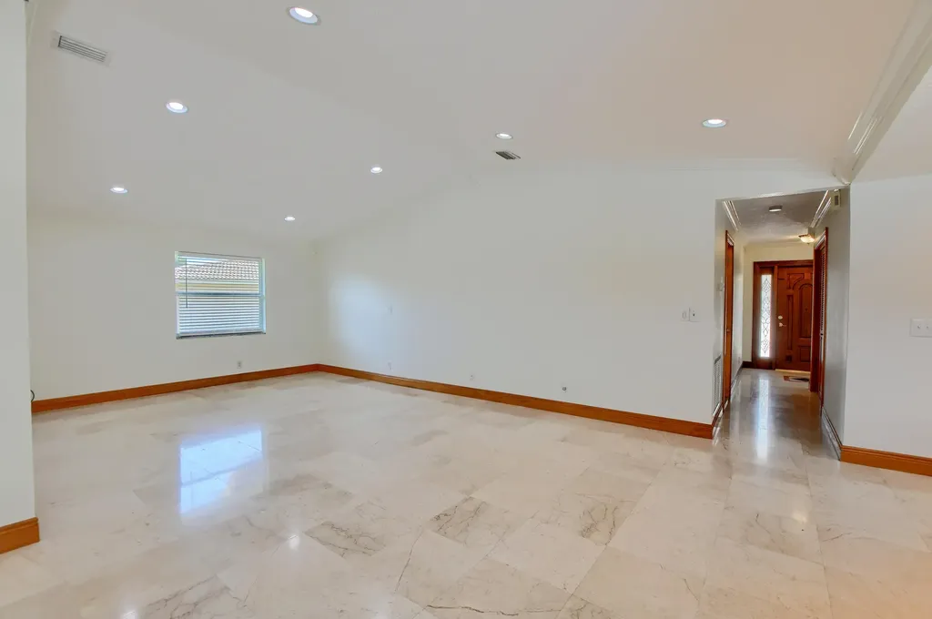 2334 Timbercreek Circle NW Boca Raton FL 33431