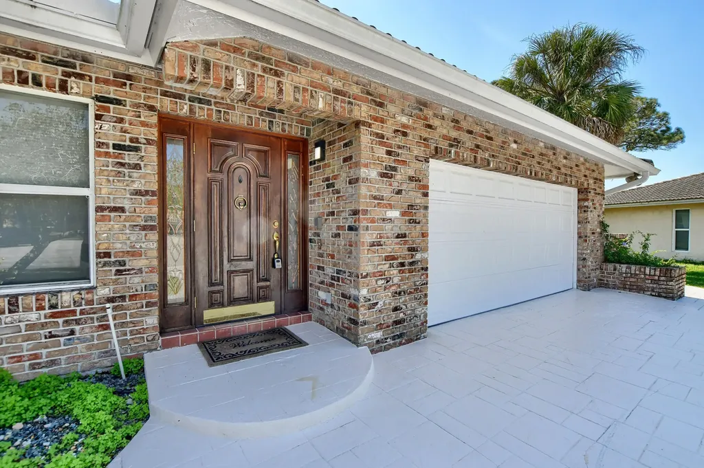 2334 Timbercreek Circle NW Boca Raton FL 33431
