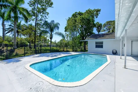 2334 Timbercreek Circle NW Boca Raton FL 33431
