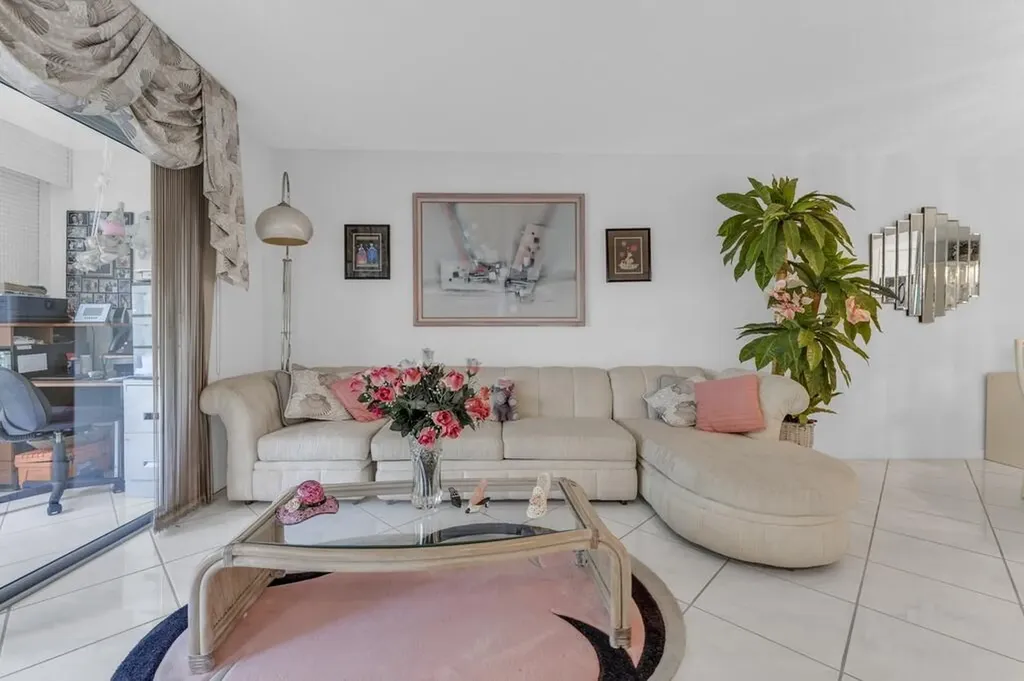 7301 Amberly Lane Delray Beach FL 33446