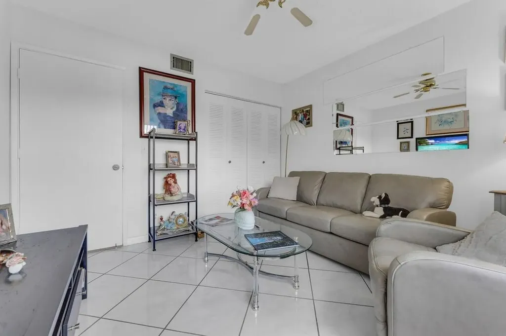 7301 Amberly Lane Delray Beach FL 33446