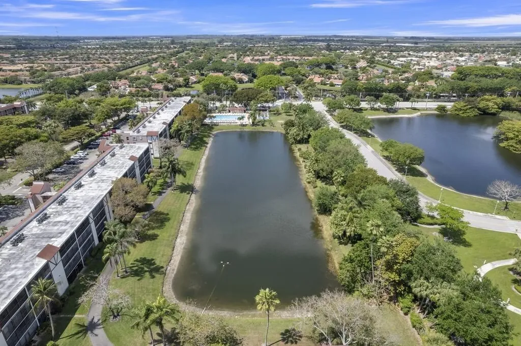 7301 Amberly Lane Delray Beach FL 33446