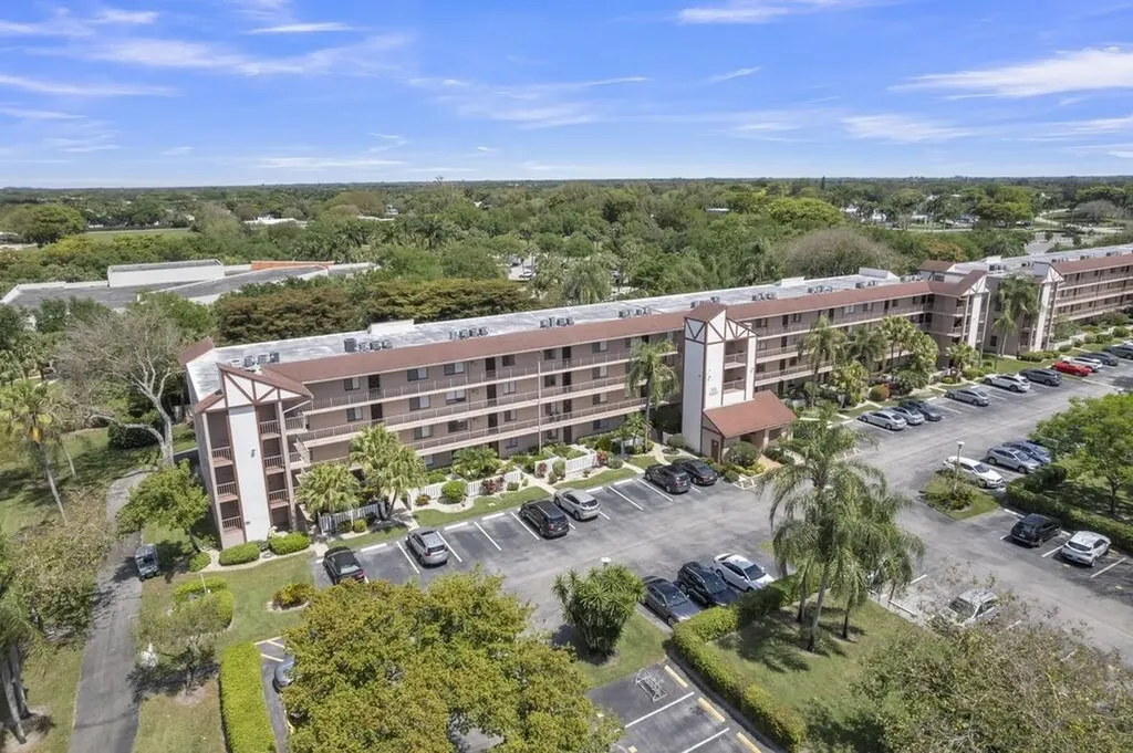 7301 Amberly Lane Delray Beach FL 33446