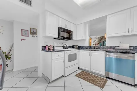 7301 Amberly Lane Delray Beach FL 33446
