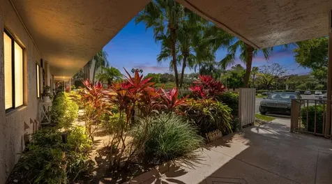 7301 Amberly Lane Delray Beach FL 33446