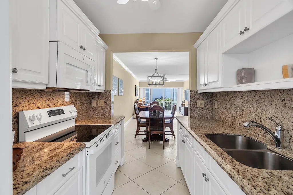 103 NE 19th Avenue Deerfield Beach FL 33441