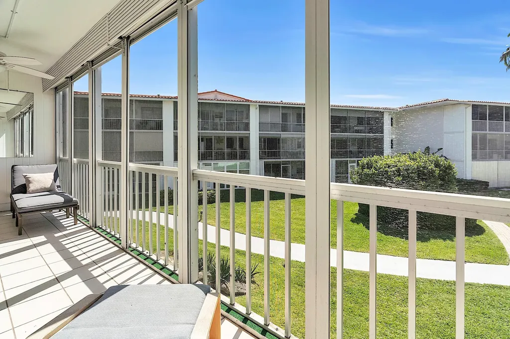 103 NE 19th Avenue Deerfield Beach FL 33441