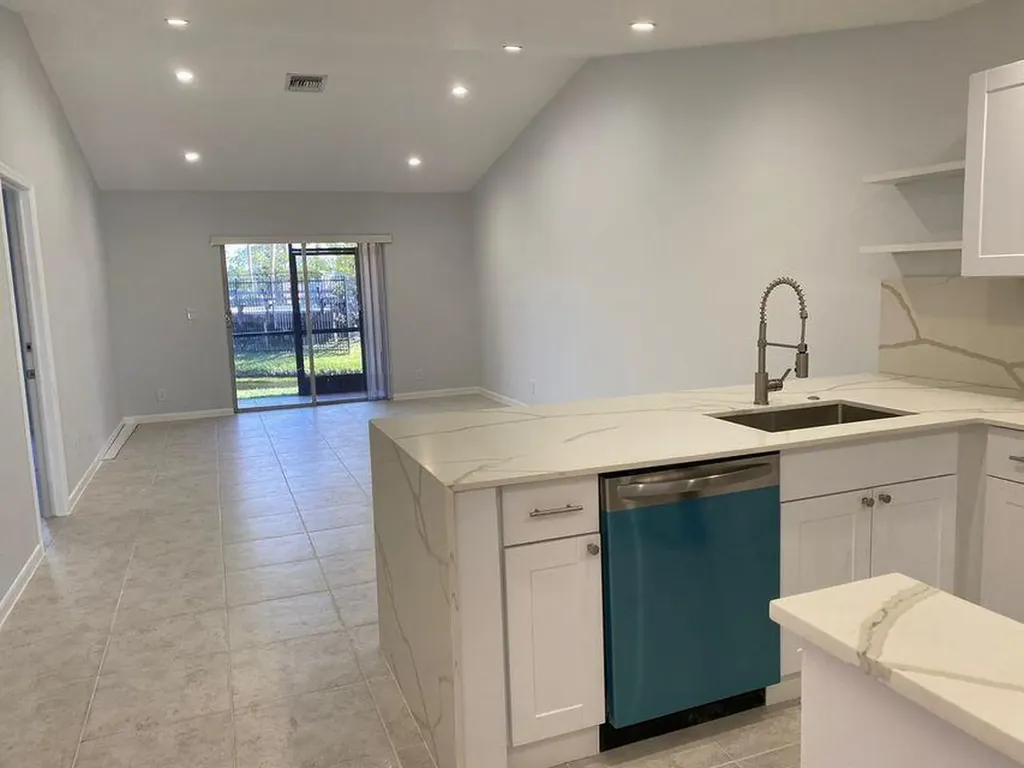 9973 Three Lakes Circle Boca Raton FL 33428