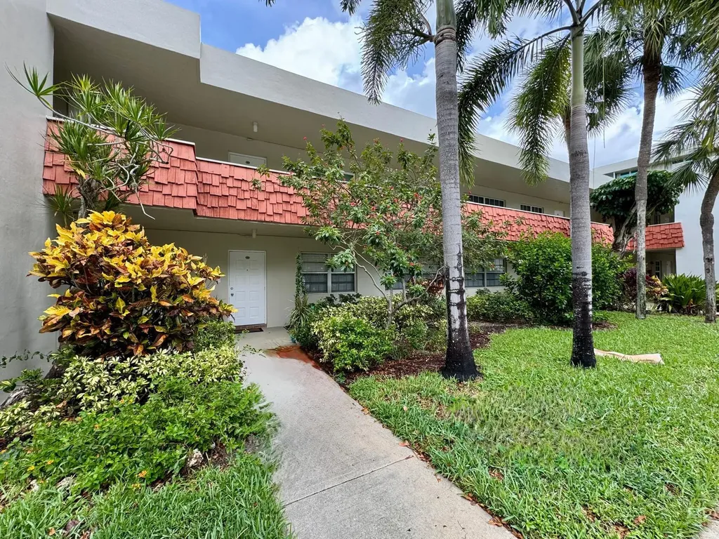 901 Cypress Terrace Pompano Beach FL 33069