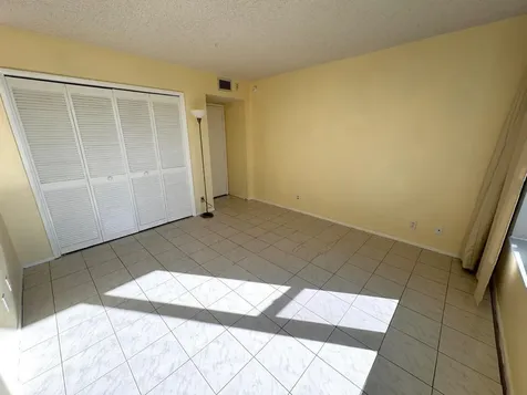 901 Cypress Terrace Pompano Beach FL 33069