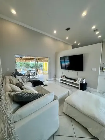 6972 NW 19th Street Margate FL 33063