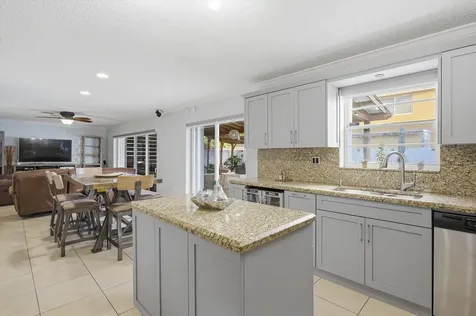 18811 NW 80th Avenue Hialeah FL 33015