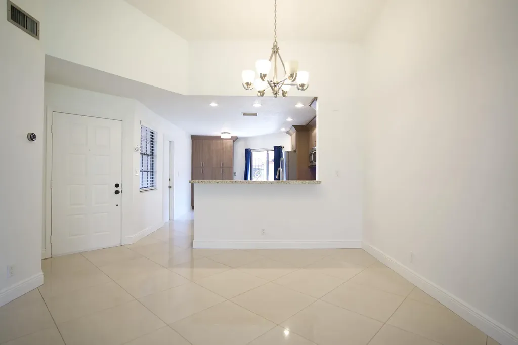 8989 W Sunrise Boulevard Plantation FL 33322