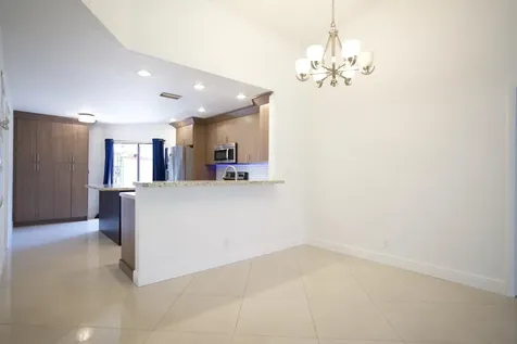 8989 W Sunrise Boulevard Plantation FL 33322