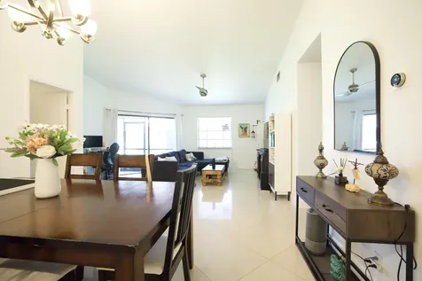 8989 W Sunrise Boulevard Plantation FL 33322