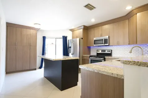 8989 W Sunrise Boulevard Plantation FL 33322