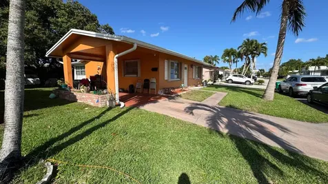 4511 NW 45th Court Tamarac FL 33319