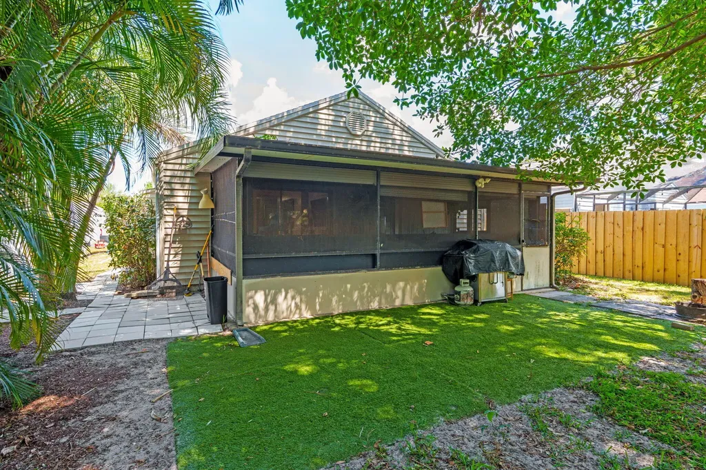 5710 Dewberry Way West Palm Beach FL 33415