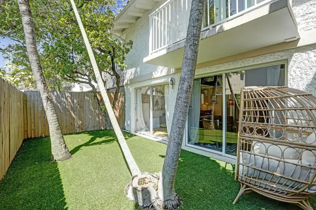 1520 SE 1st Street Fort Lauderdale FL 33301