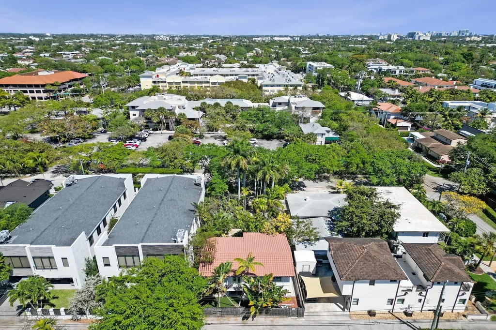 1520 SE 1st Street Fort Lauderdale FL 33301