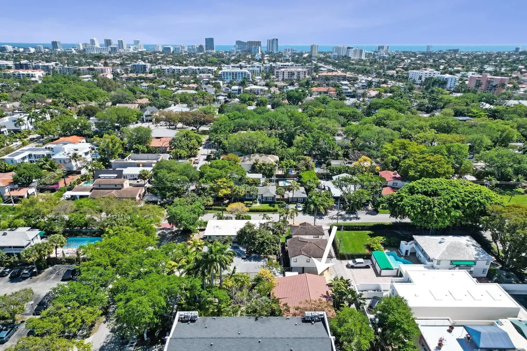 1520 SE 1st Street Fort Lauderdale FL 33301