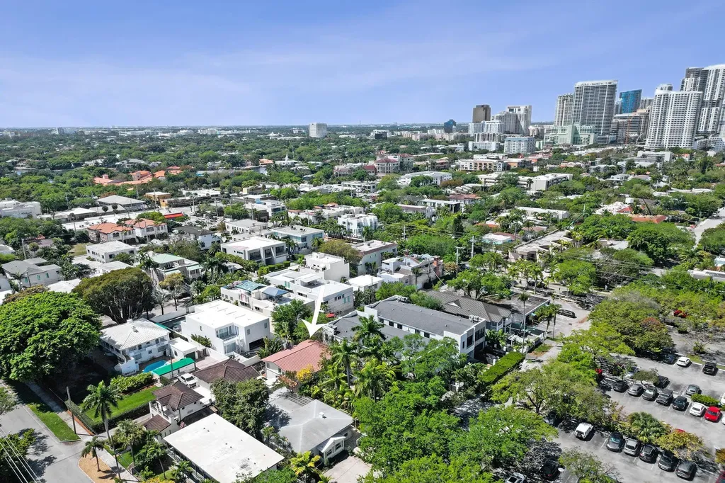1520 SE 1st Street Fort Lauderdale FL 33301