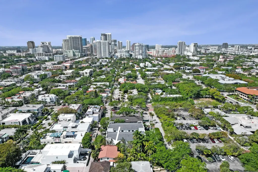 1520 SE 1st Street Fort Lauderdale FL 33301