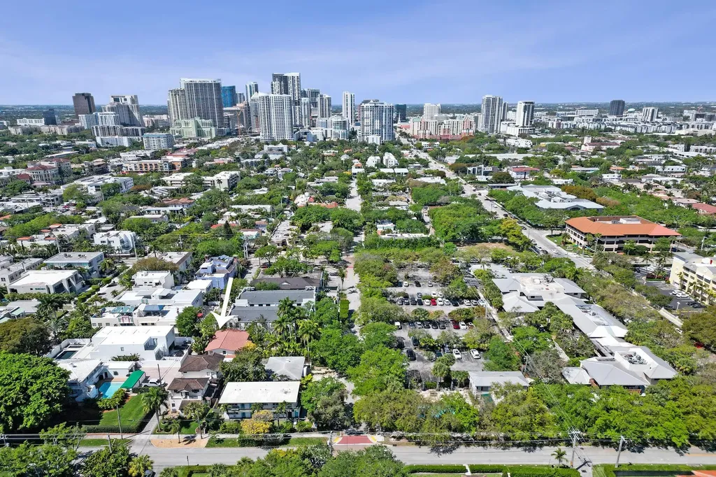 1520 SE 1st Street Fort Lauderdale FL 33301