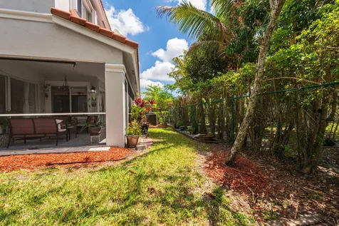 6311 Sandy Bank Terrace Riviera Beach FL 33407