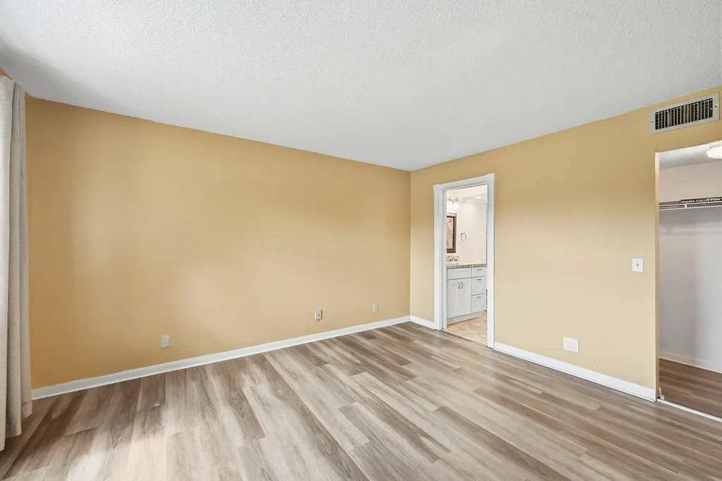 10434 Sunrise Lakes Boulevard Sunrise FL 33322