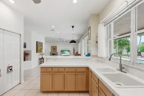 648 SW 168th Terrace Pembroke Pines FL 33027