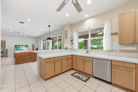 648 SW 168th Terrace Pembroke Pines FL 33027