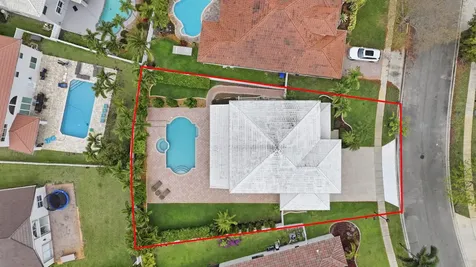 648 SW 168th Terrace Pembroke Pines FL 33027