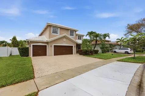 648 SW 168th Terrace Pembroke Pines FL 33027