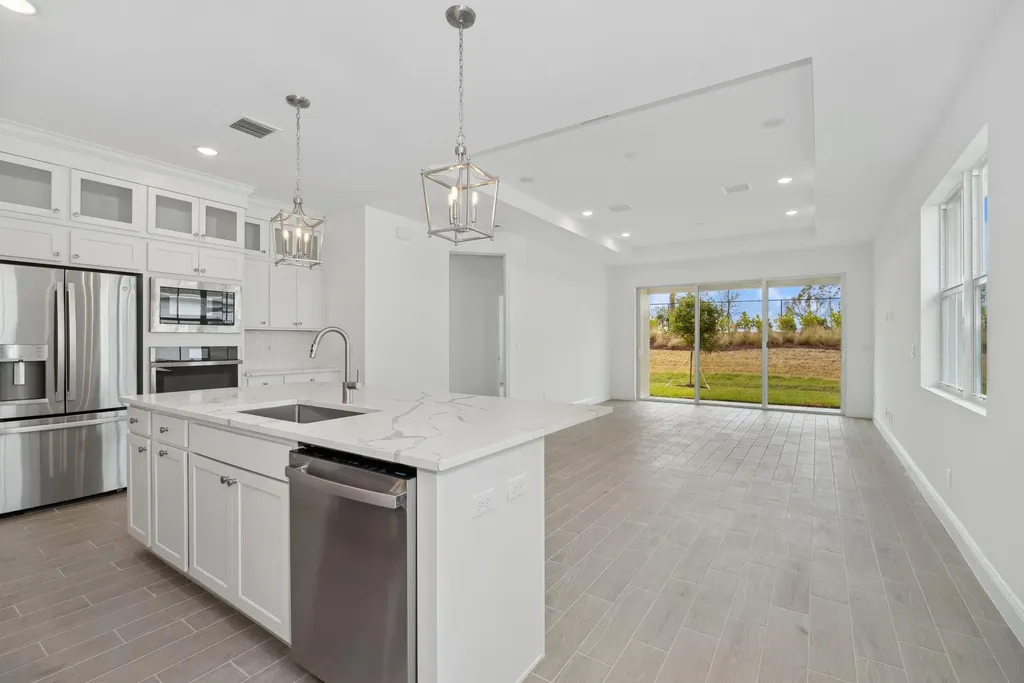 10075 NW Dreamweaver Road Port St Lucie FL 34987