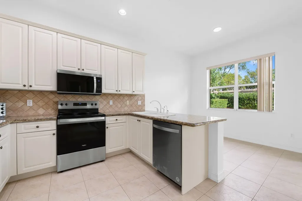 6843 Montrose Way Boynton Beach FL 33437