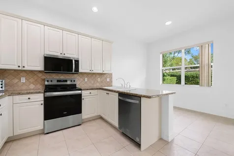 6843 Montrose Way Boynton Beach FL 33437