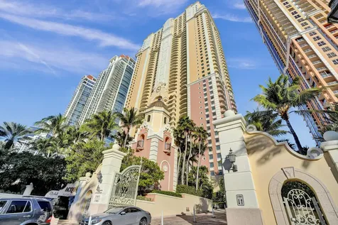 17875 Collins Avenue Sunny Isles Beach FL 33160