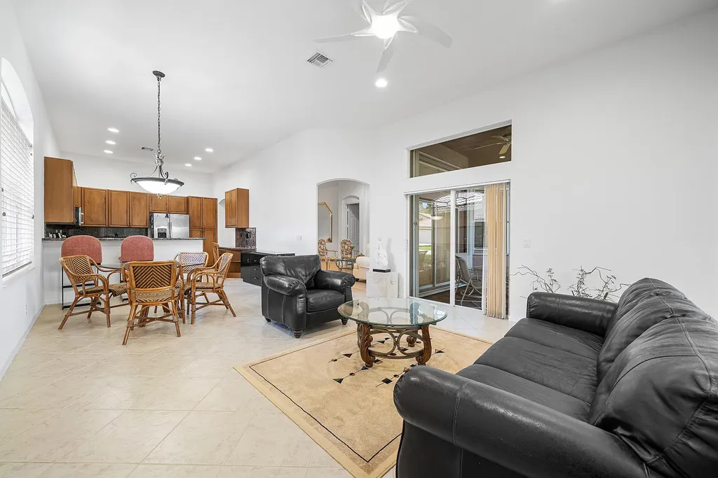 9740 Donato Way Lake Worth FL 33467