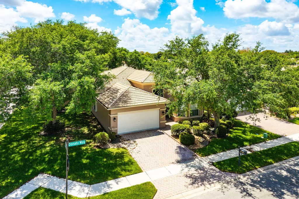 9740 Donato Way Lake Worth FL 33467