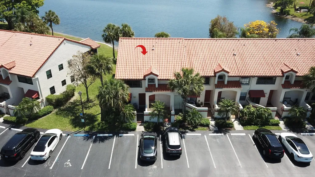 302 Liberty Court Deerfield Beach FL 33442