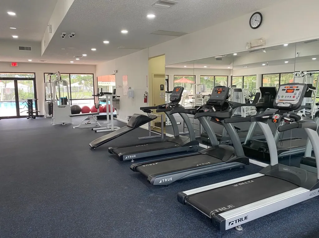 302 Liberty Court Deerfield Beach FL 33442