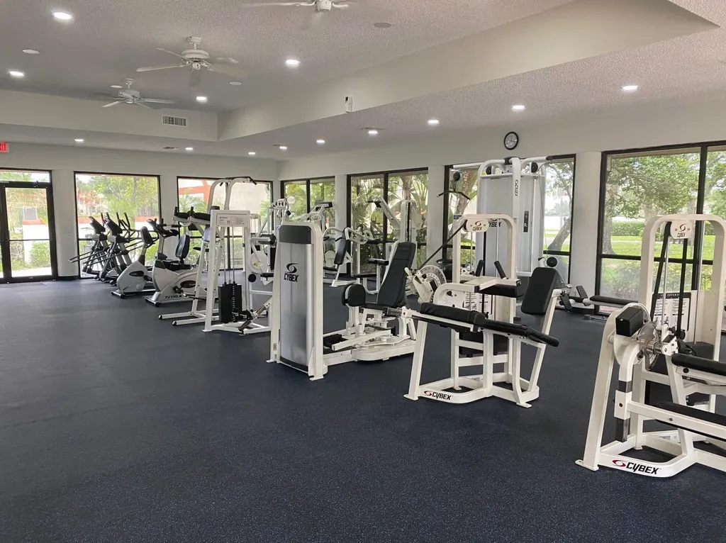 302 Liberty Court Deerfield Beach FL 33442