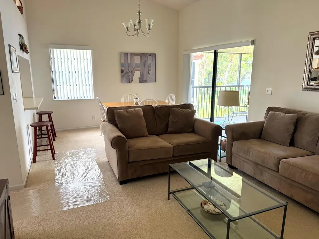 302 Liberty Court Deerfield Beach FL 33442