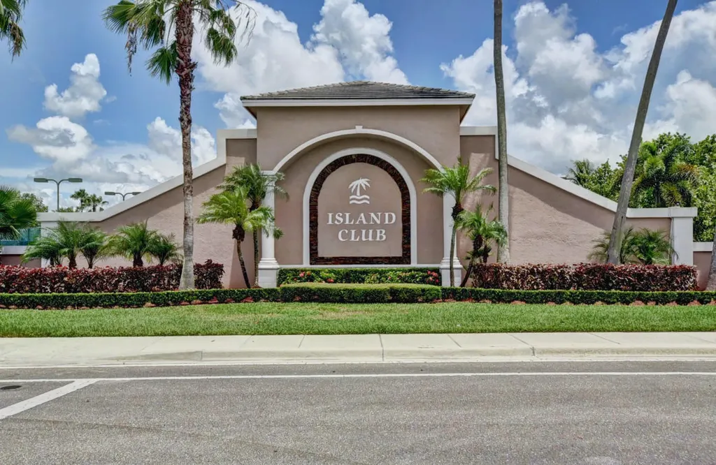 8432 Cargill Point West Palm Beach FL 33411